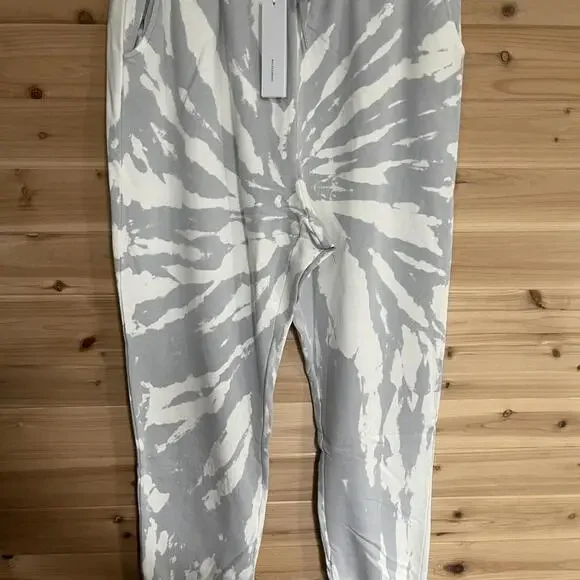 525 Sold At Revolve Size - Picture 3 of 7